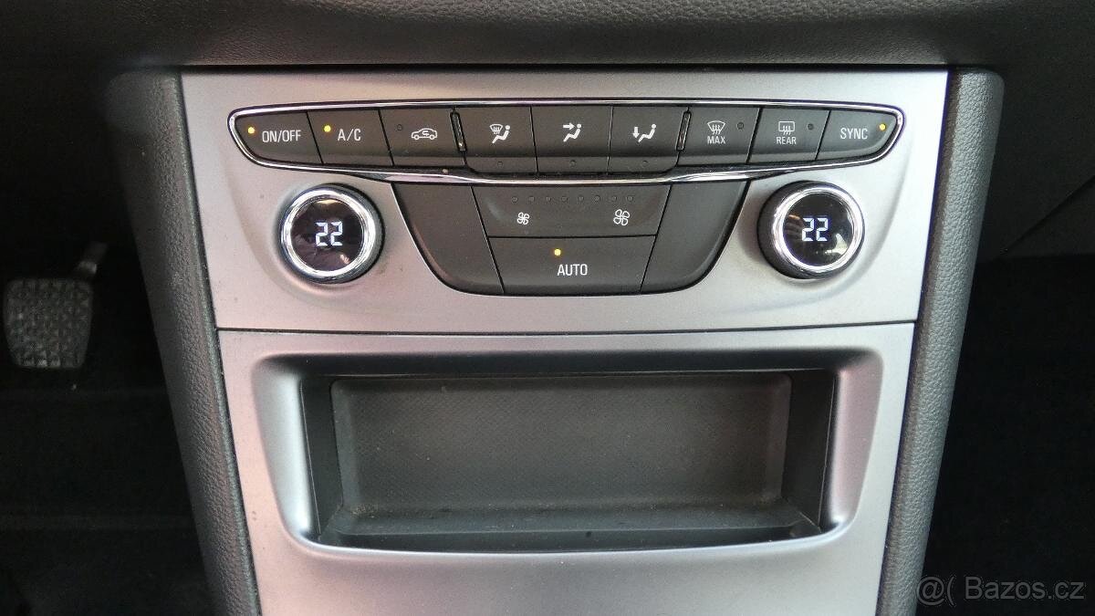 OPEL Astra ST Enjoy 1.4 Turbo na splátky bez registru - 12