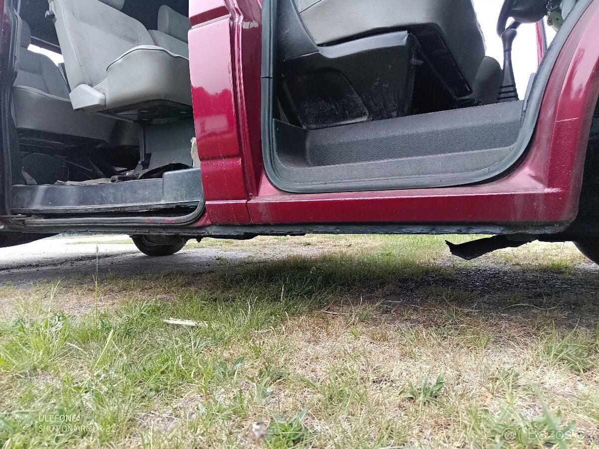 VW T4 Caravelle 2,5 TDI 4x4 - 12