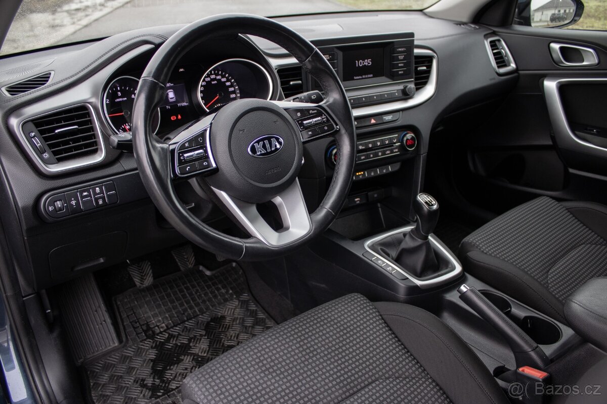 Kia Ceed - 12
