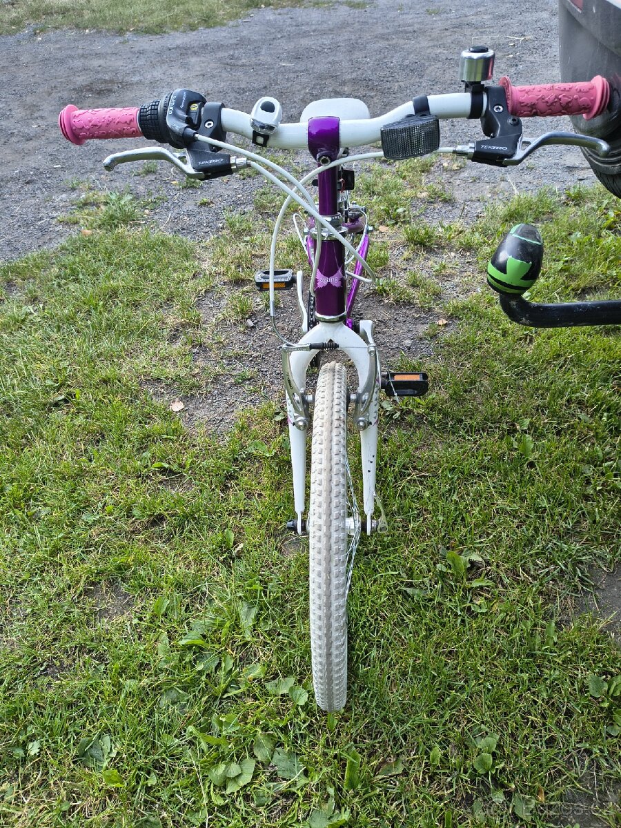 Dívčí kolo 20 - 12