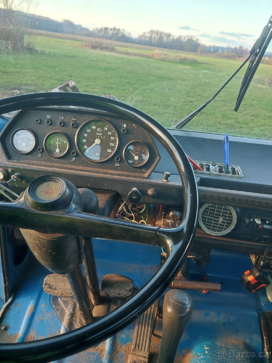 Avia A30 – sklápěč - 12