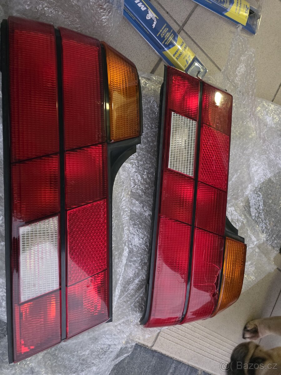 BMW E32 Zadní světla, čep, stěrače, těsnění - 12
