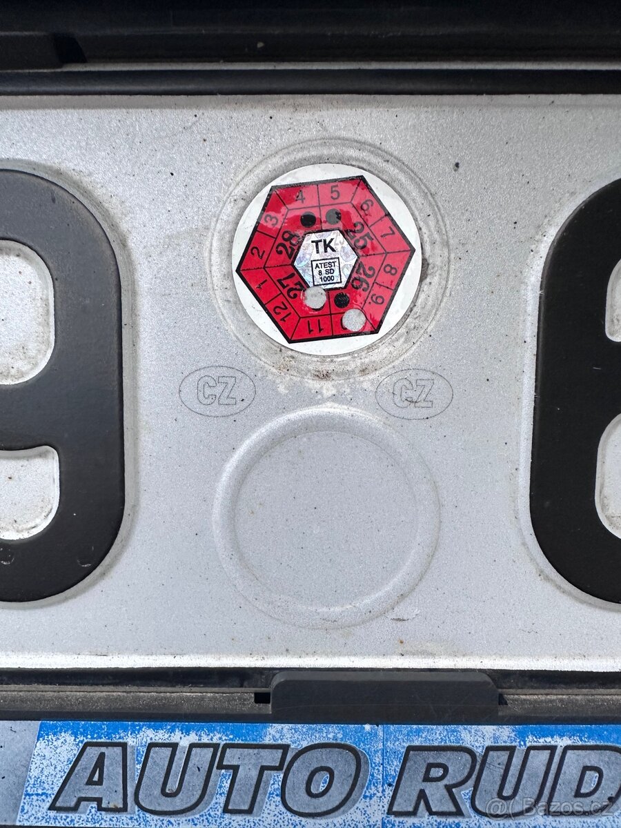 Škoda Octavia 2 RS FL Combi - 12