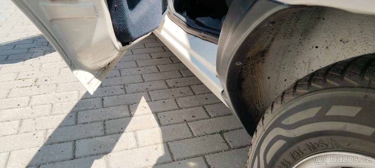 ŠKODA FAVORIT SPECIAL LINE - 12