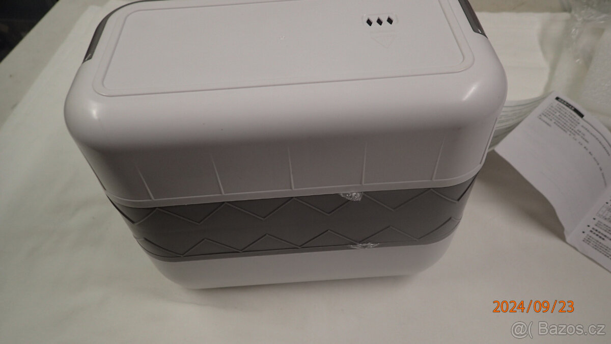 Přenosný ohřívací box čtyři nerez nádoby, obsah 2L - 12