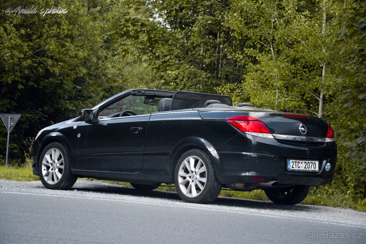 Opel Astra H Twintop 147Kw Nová STK - 12