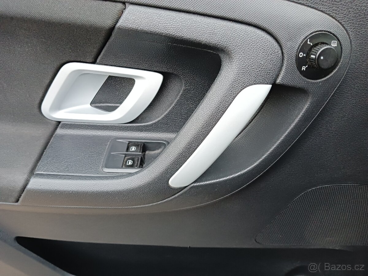 Škoda Fabia II combi 1.4 16V 63kw - 12