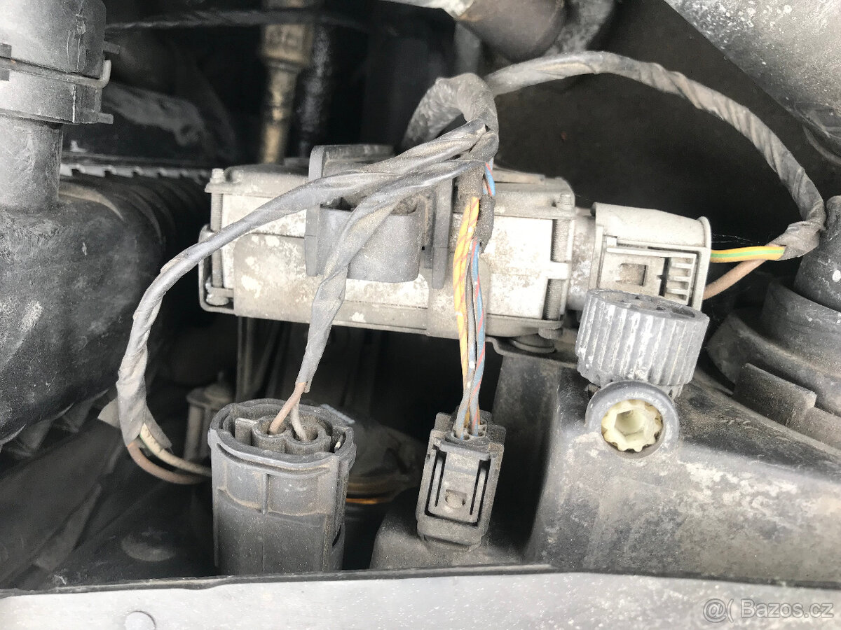 BMW 528i E39 1999 142kW 286S2 - dily, JEZDI - 12