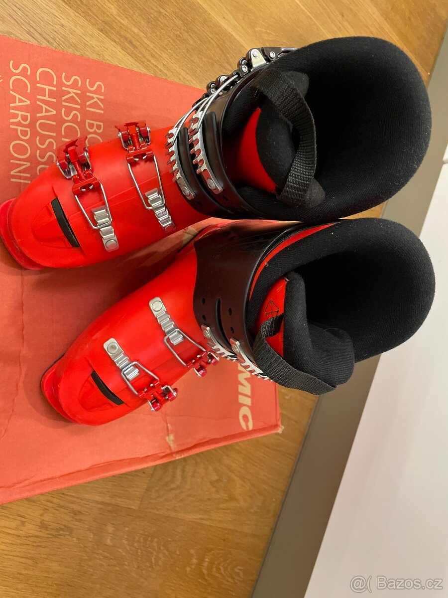 Juniorské lyžařské boty Atomic 25/25,5 - 12