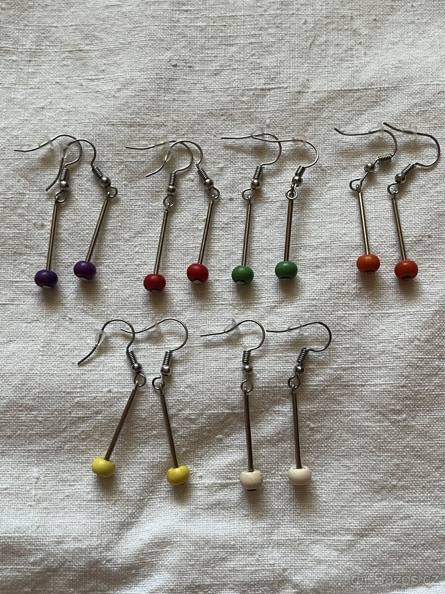 Různé druhy náušnic - 12