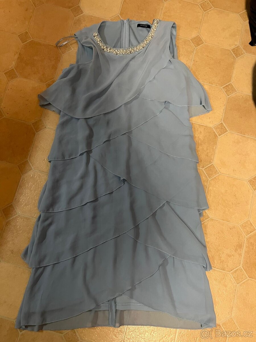 Oblečení z vyřazeného šatníku - 12