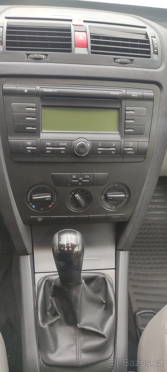 Škoda Octavia 2 - 12