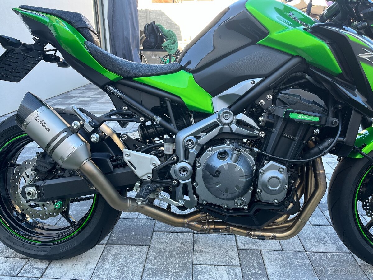 Kawasaki Z900 - 12
