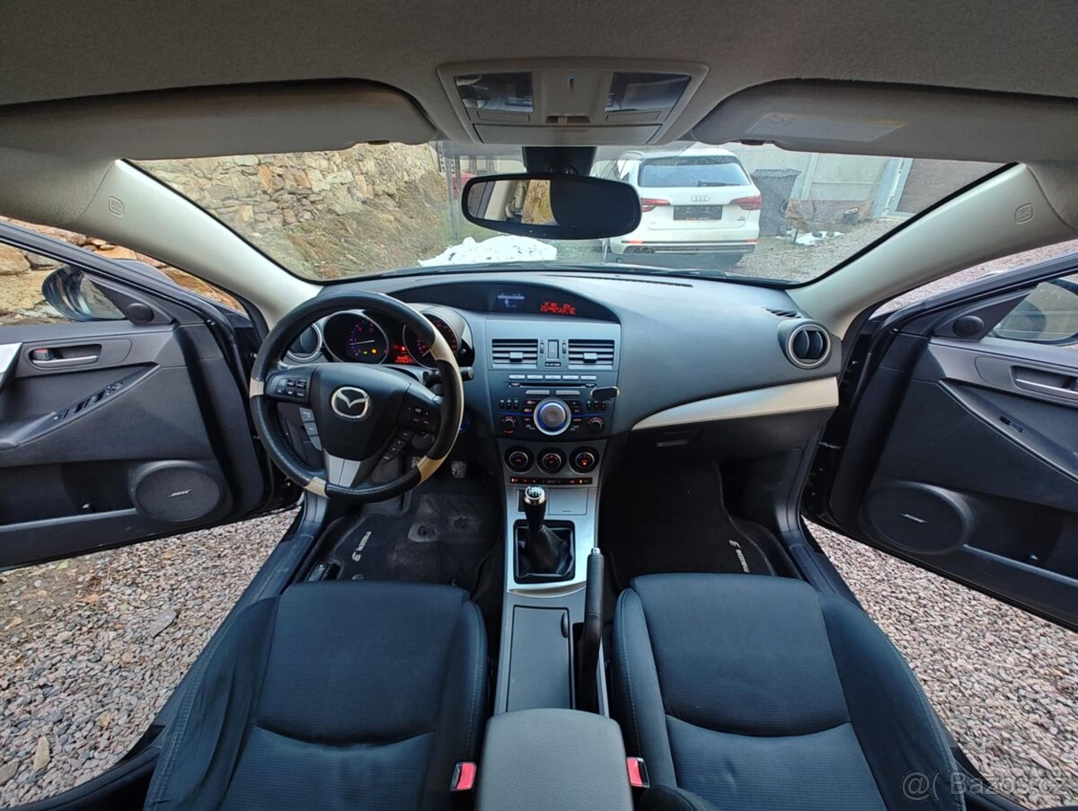 Mazda 3 - 12