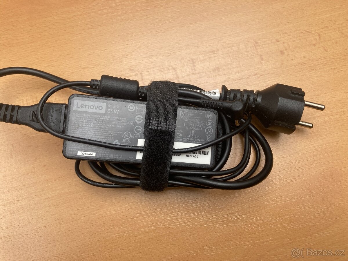 Lenovo IdeaPad S340 15,6" | i3, 8GB, SSD | Top stav - 12