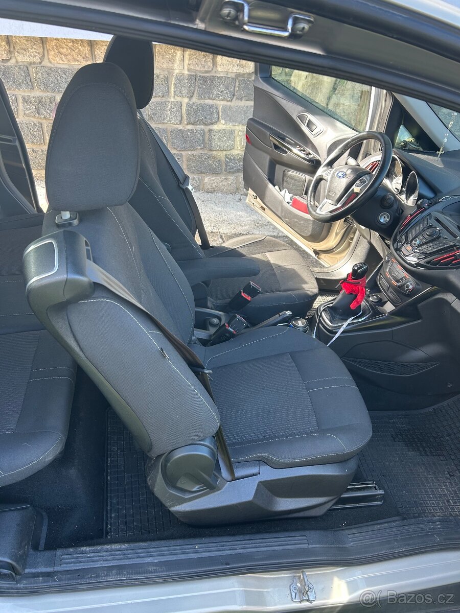 Ford B Max - 12