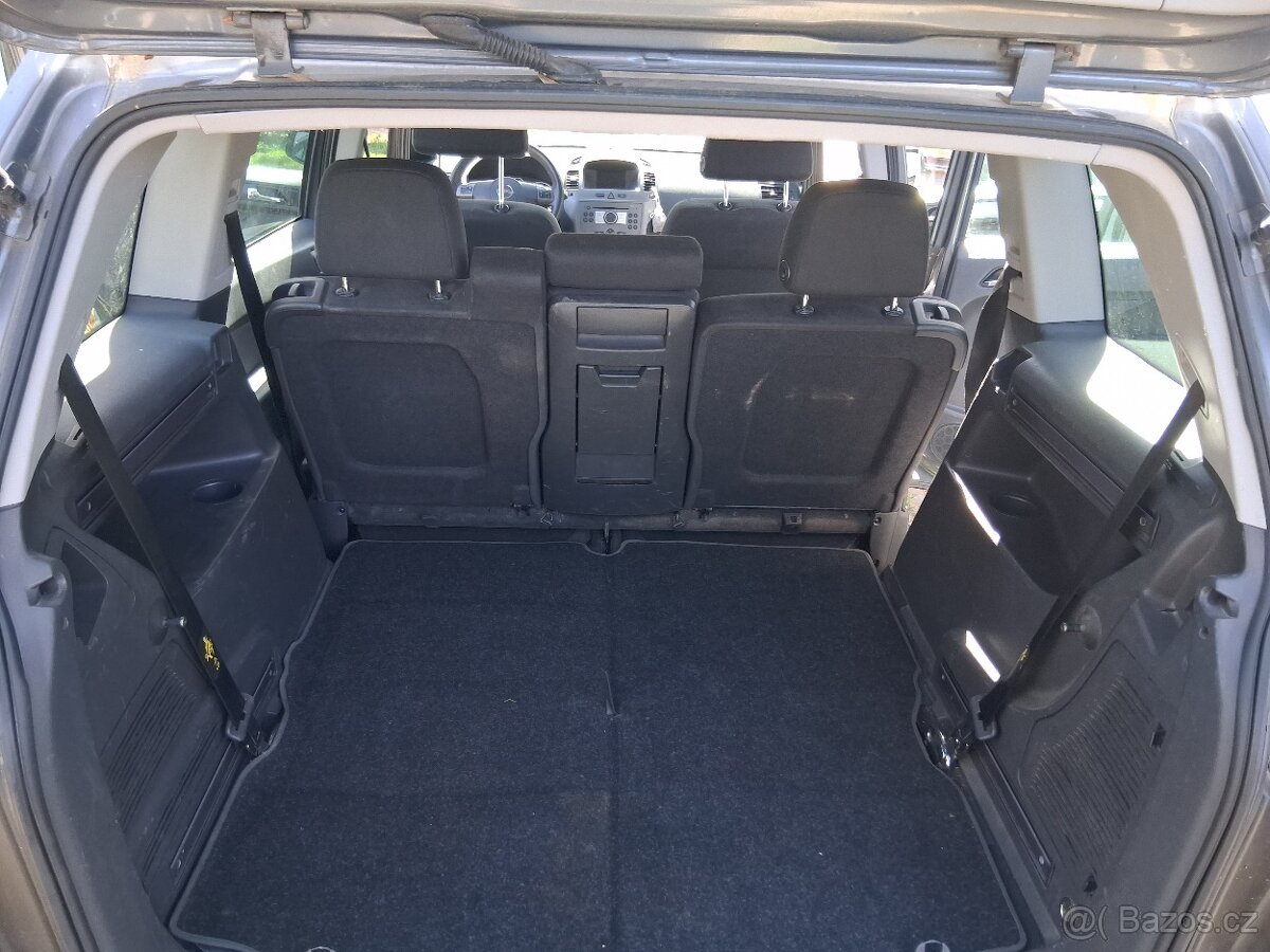 Opel Zafira B - 12