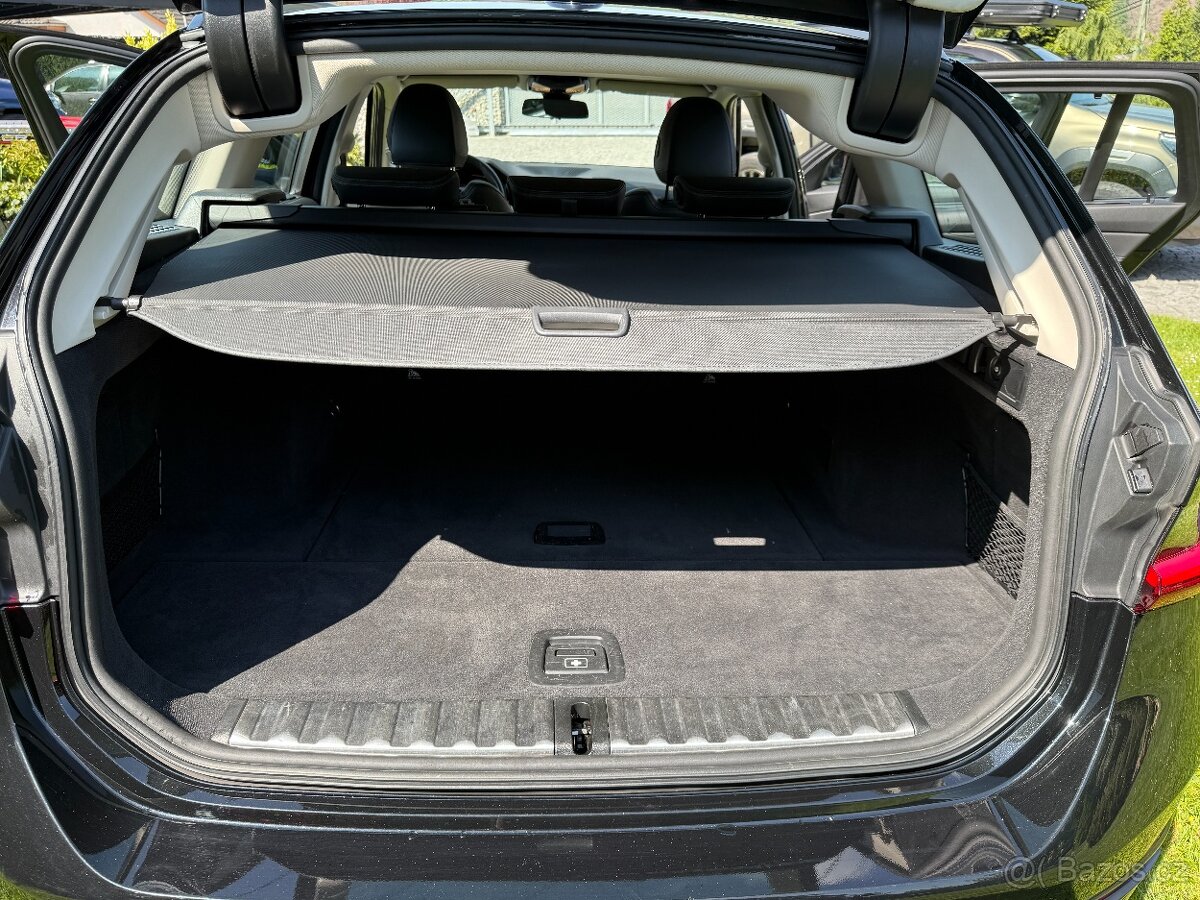 BMW 318d ,2021, 2.0 TD 110kW , Virtual c - 12