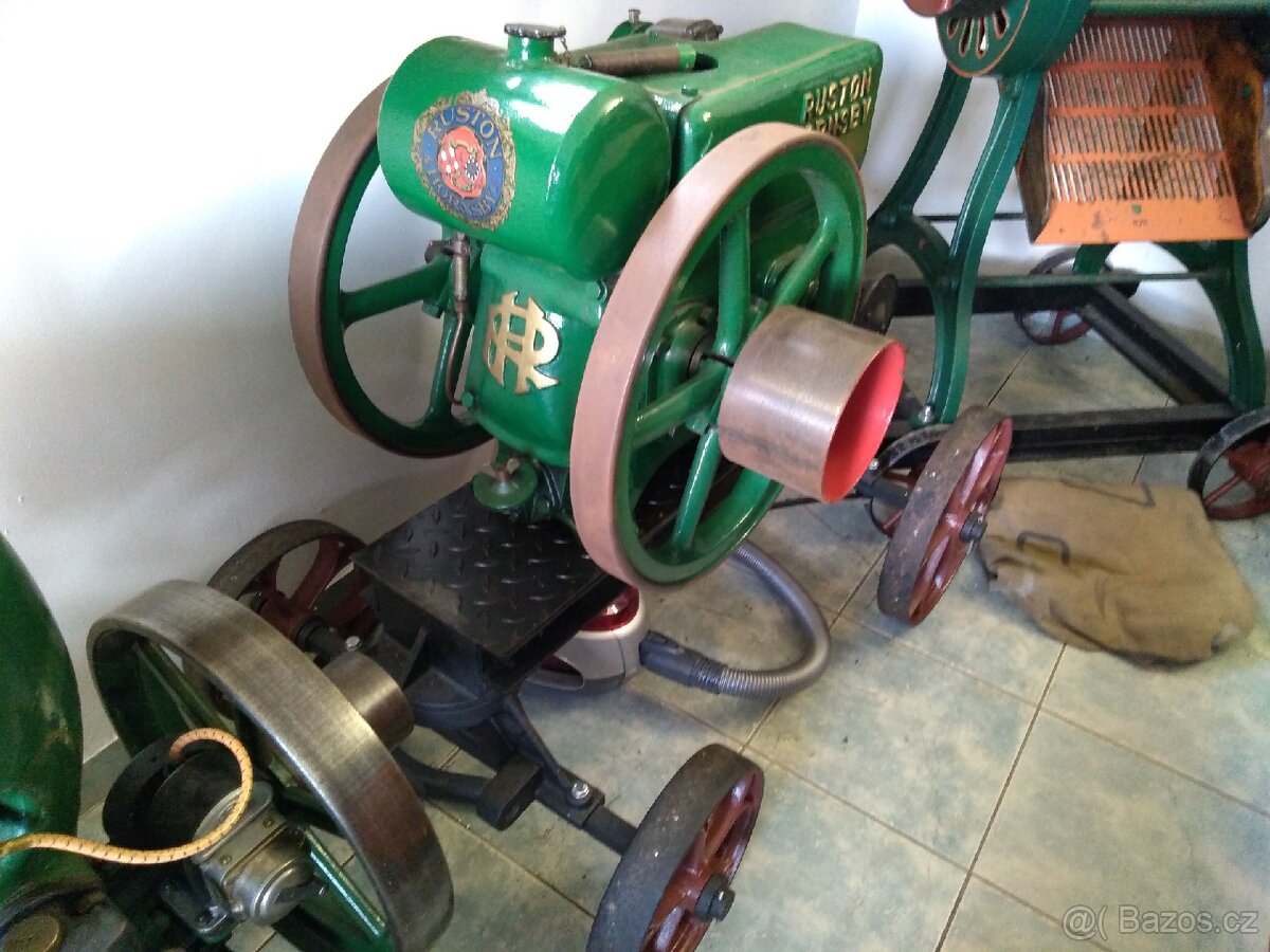 Stabilní motor - 12