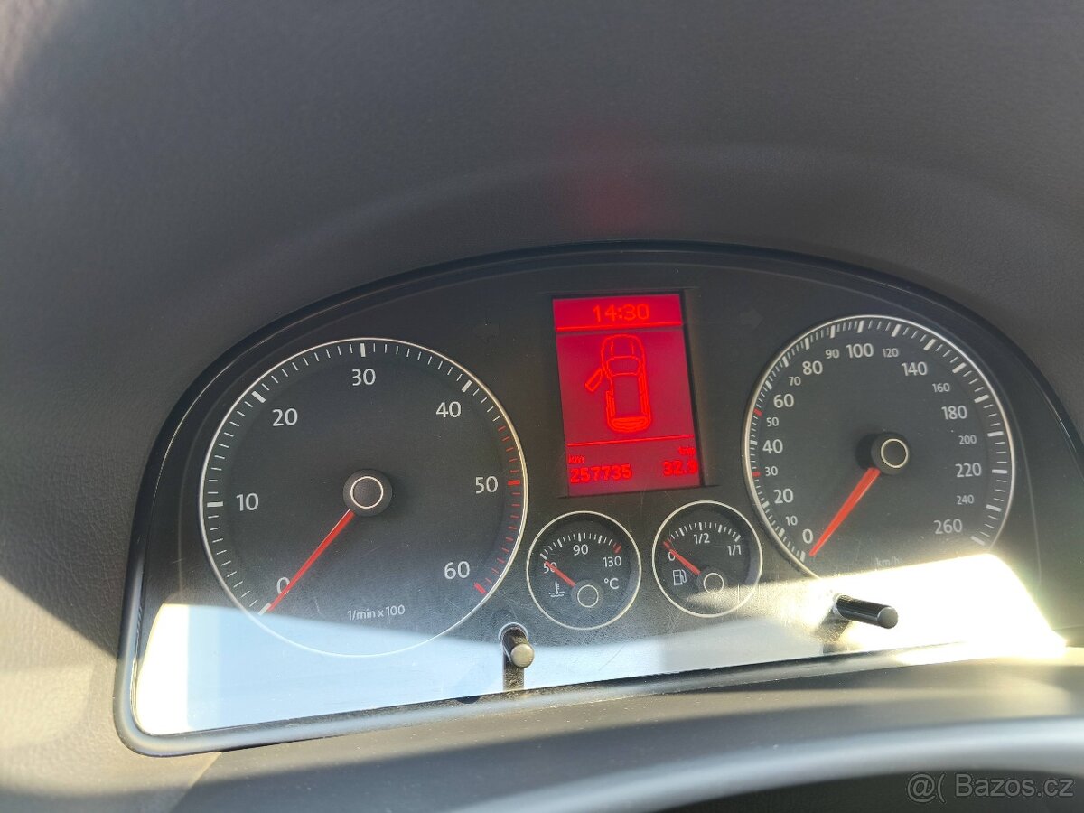 Touran 2.0 TDI po servisu - 12