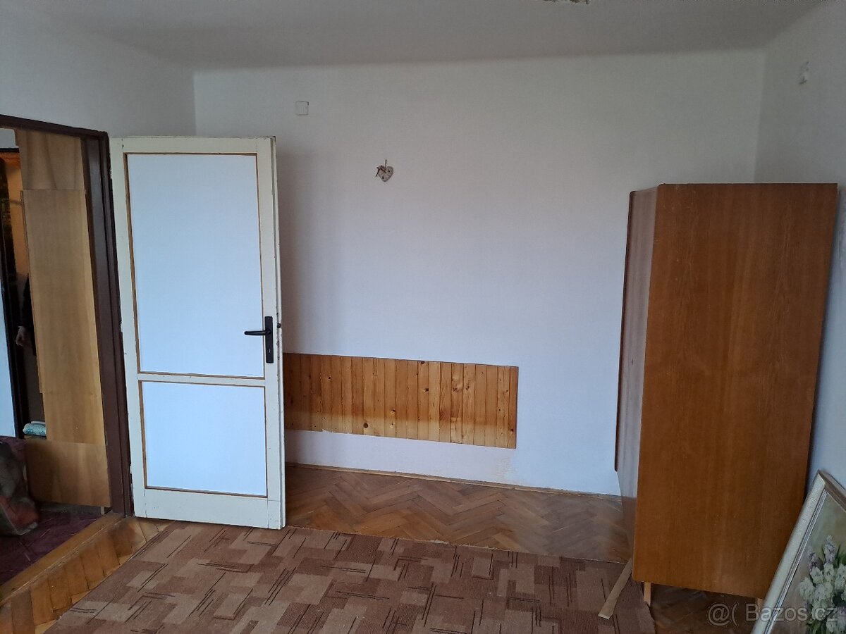 Byt 3+1 s garáží Solnice - 12