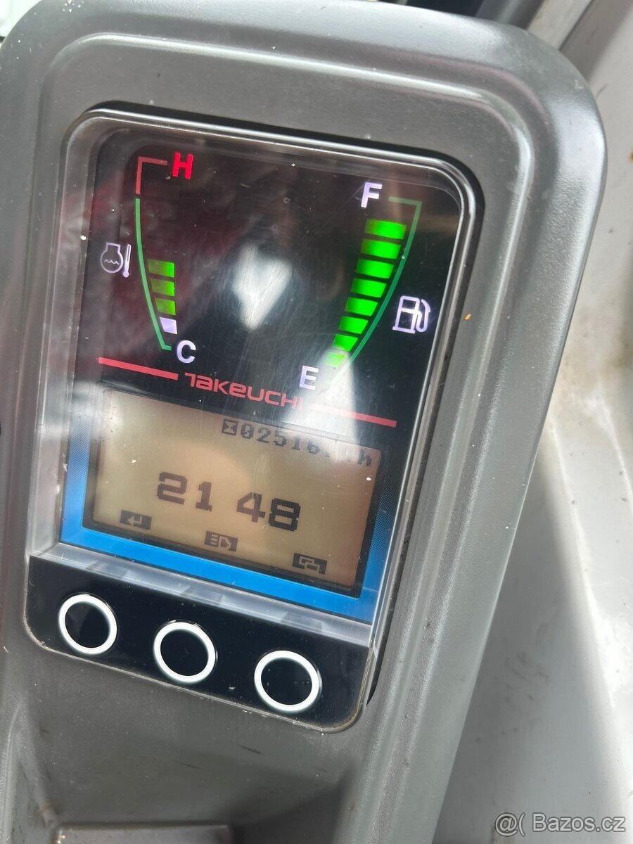 Takeuchi tb216 rok 2018 - 12