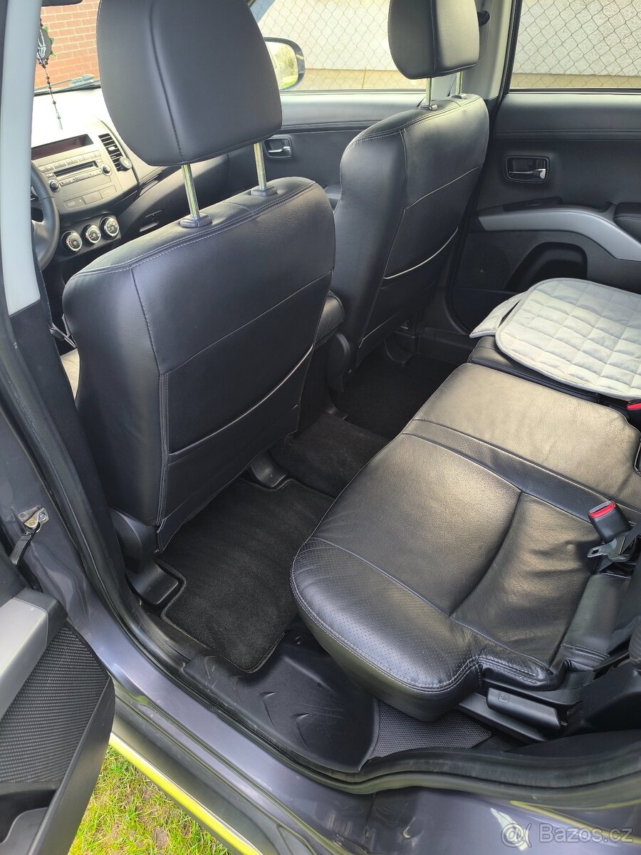 Outlender II 2010 (FACELIFT) 210 XXX km...STK 12/27 C - 12