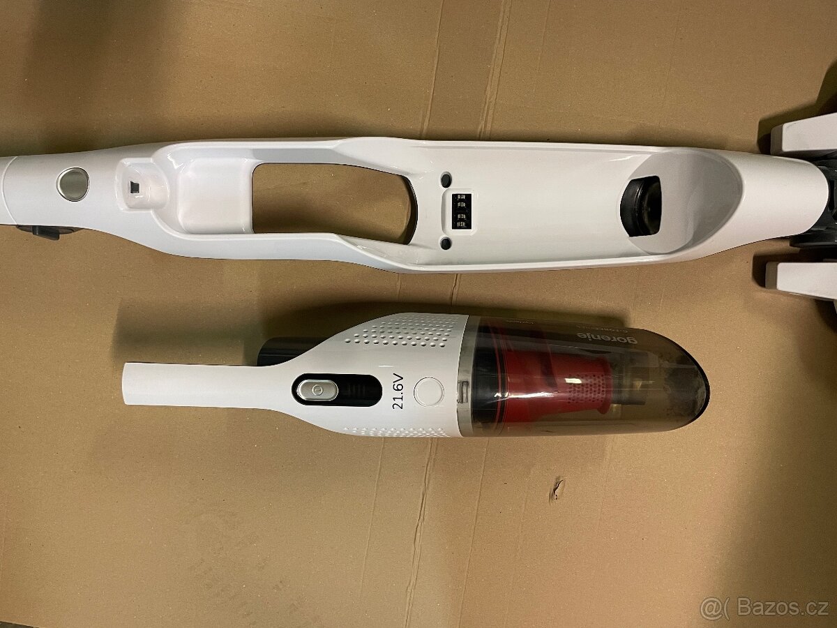 Tyčový bateriový vysavač - 12