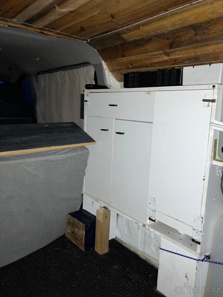 Hyundai h1 camper - 12