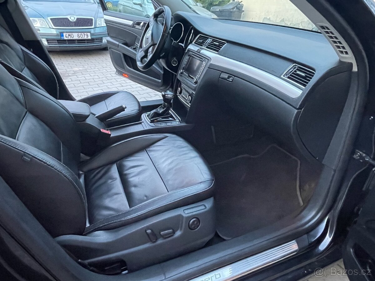 Na Prodej Škoda Superb - 12