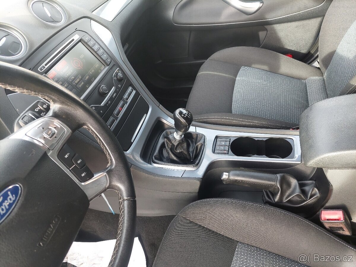 Ford Mondeo combi 2.0 TDCi 103kw m.2014 - 12