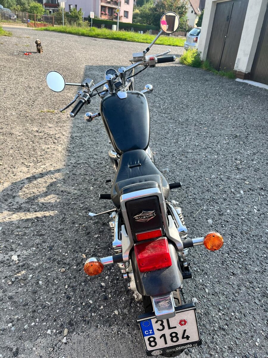 Suzuki VS 750 intruder - 12