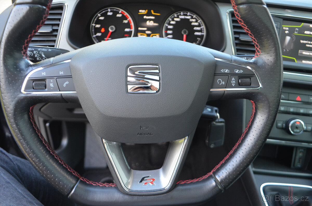 PRODÁM SEAT LEON 1.4TSI FR COMBI 2016 PANORAMA XEN,NAV - 12