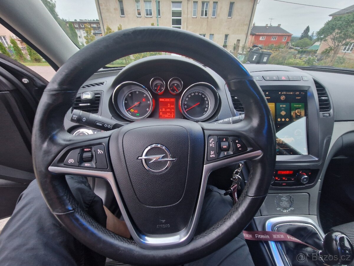 Opel Insignia Sports Tourer 2.0CDTi 118kW, 2013, manual. - 12