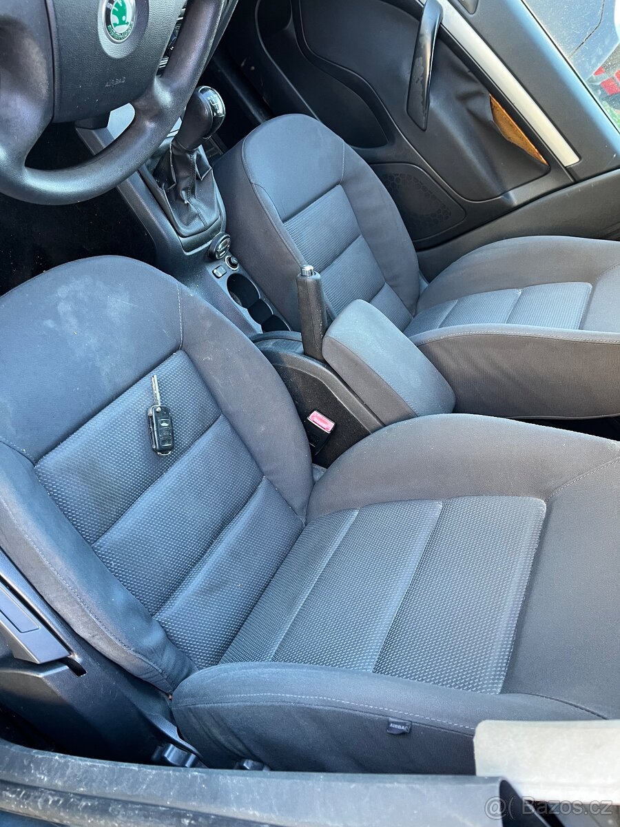 Skoda octavia 2 veskere nahradni dily - 12