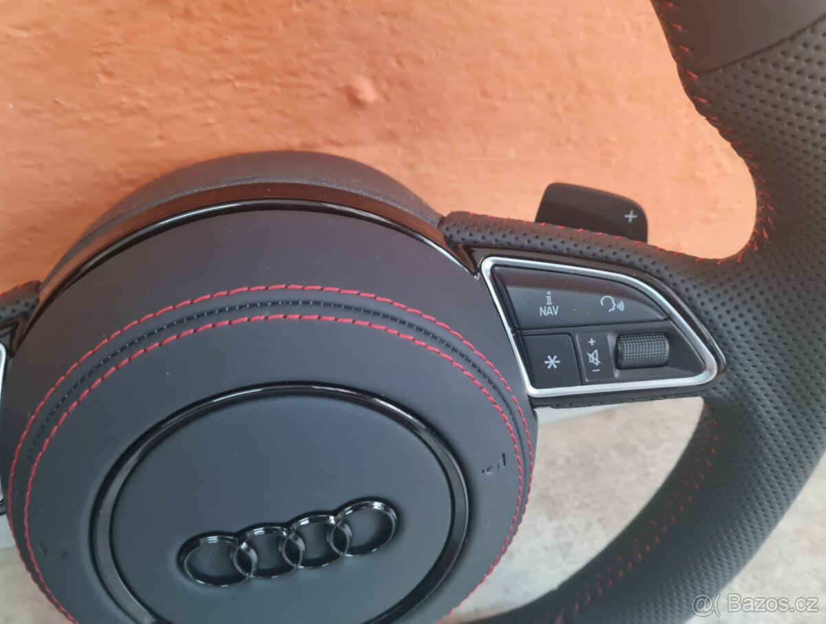 AUDI MULTIFUNKCNY VOLANT S AIRBAGOM A PADLAMI, červená niť - 12