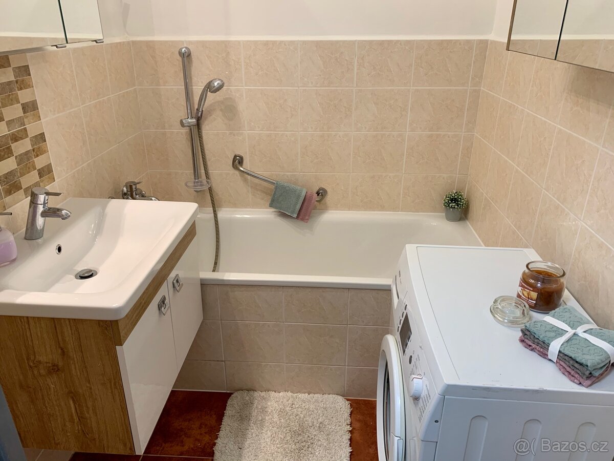 Pronájem bytu 2+1 56m2 Mšeno n.N., Arbesova, u přehrady - 12