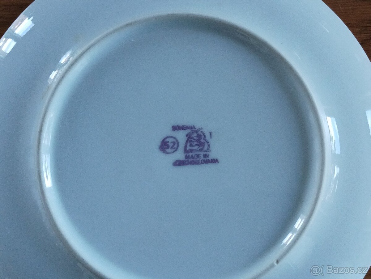 DĚTSKÝ PORCELÁNOVÝ TALÍŘ BOHEMIA NOVÁ ROLE - 12