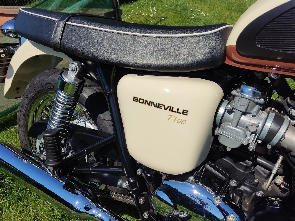 Triumph Bonneville T 100 (2011) TOP stav, VÝPRODEJ - 12