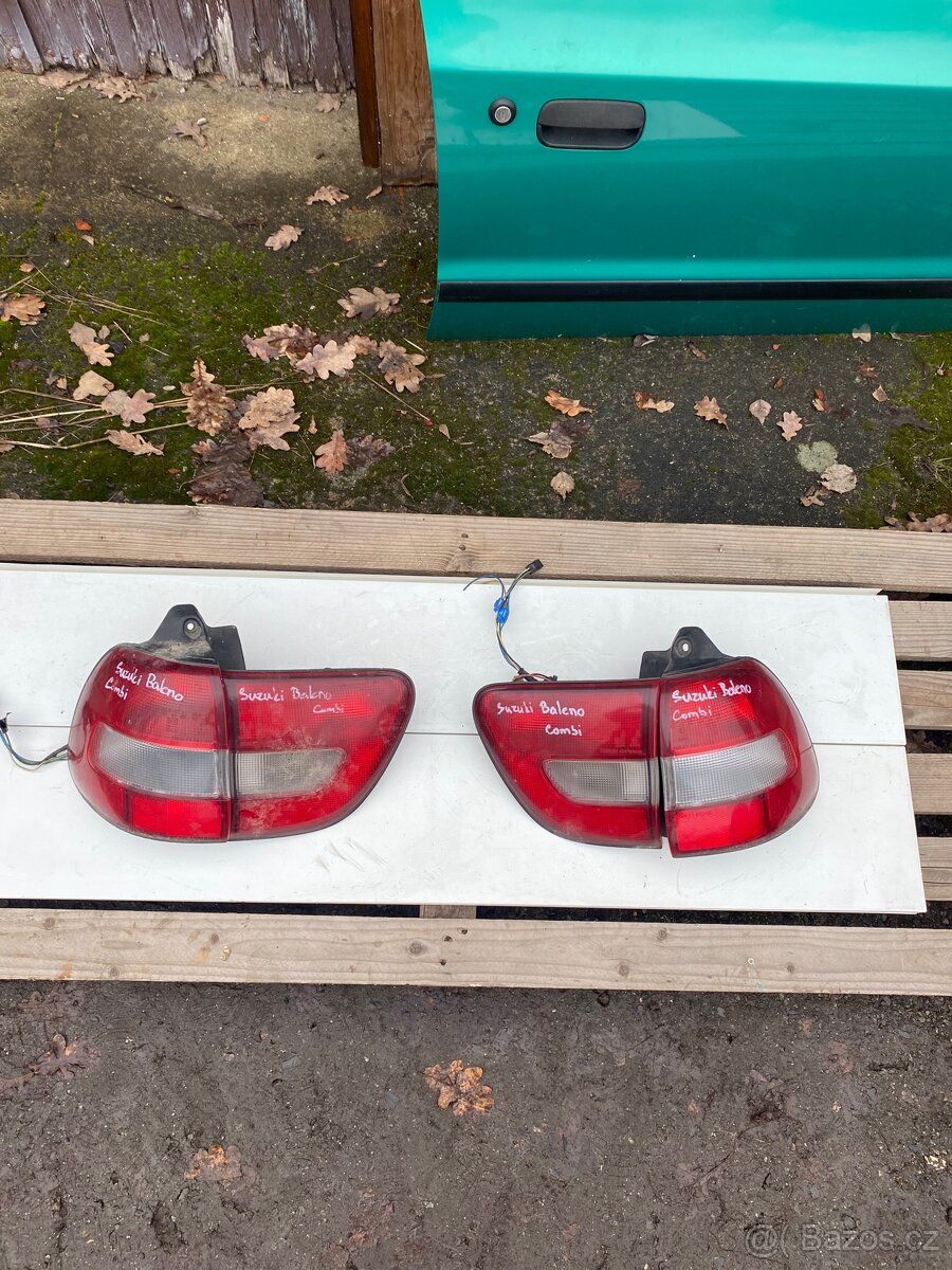 Prodám přední/zadní světla - 12