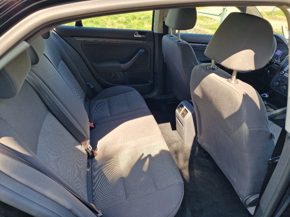 Prodám VW Jetta 1,6 - 12