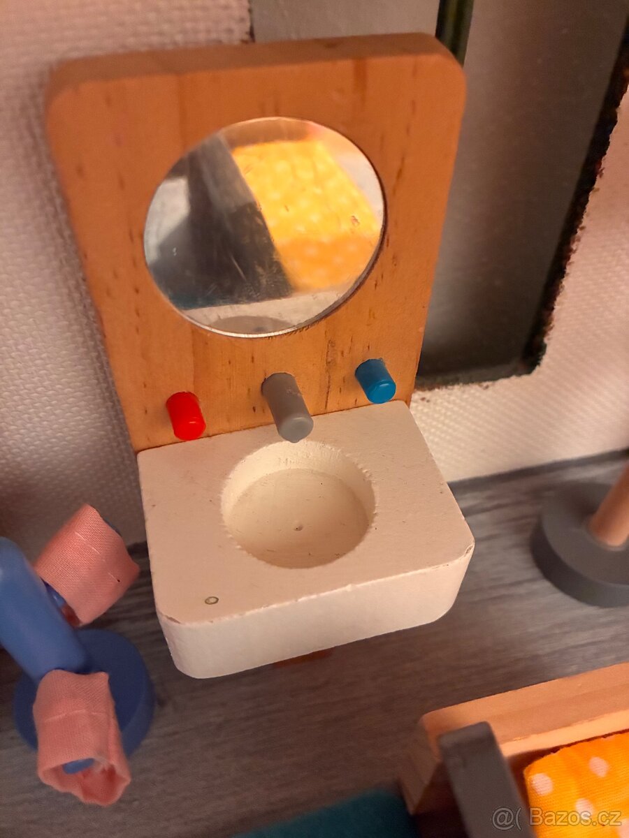 Handmade domeček pro panenky - 12