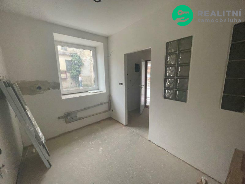 Víceúčelový dům s byty u Olomouce Velká Bystřice - 12