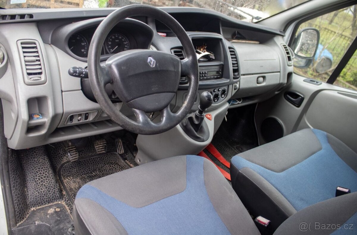 Renault Trafic 2.0 dCi / 84 kW / 2012 / Obytný Van - 12