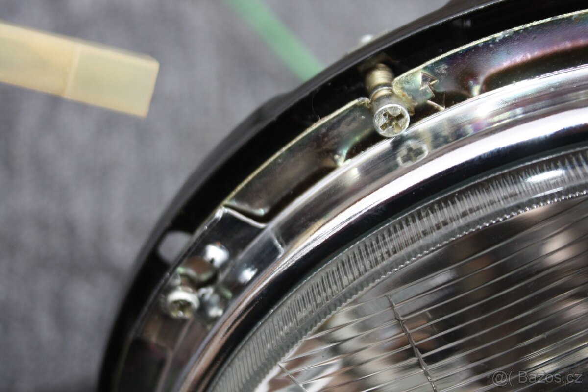 Škoda 105, Škoda 120 - kompletní přední světlomety - 12