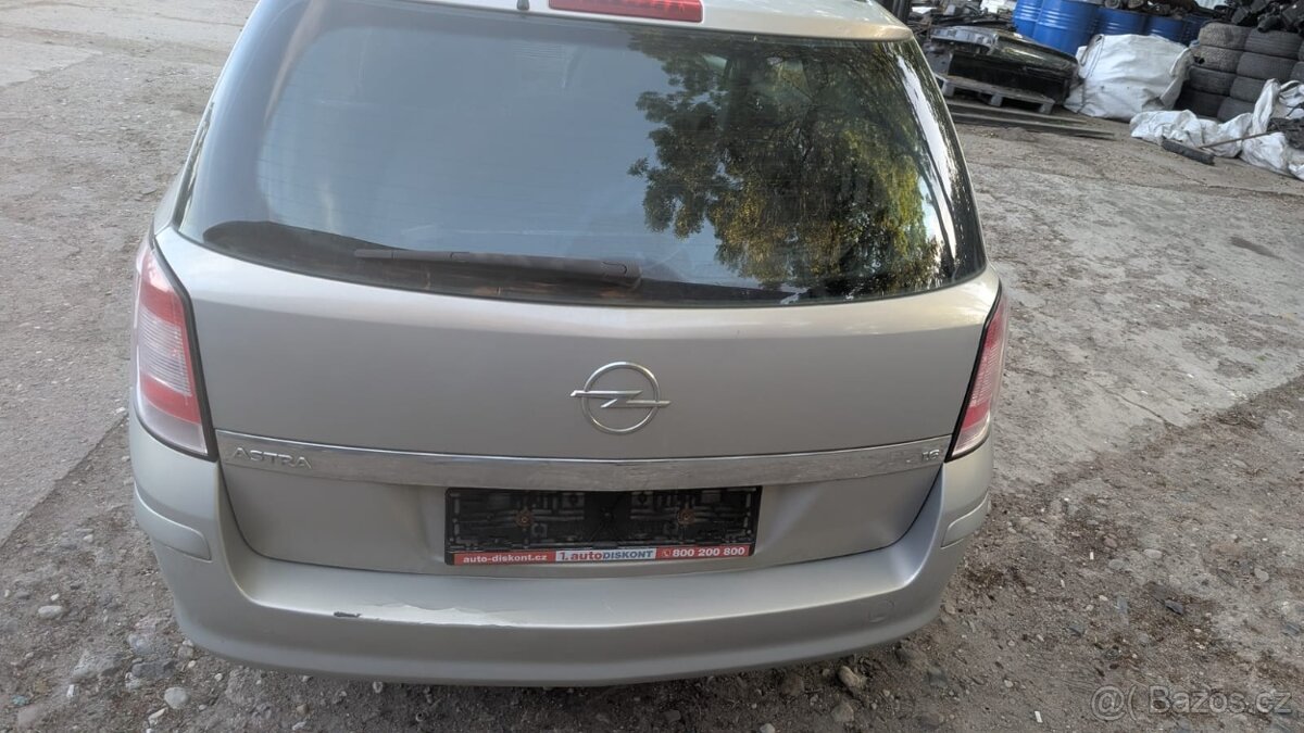 Opel Astra H 1.6 75kw 2008 r.v - 12
