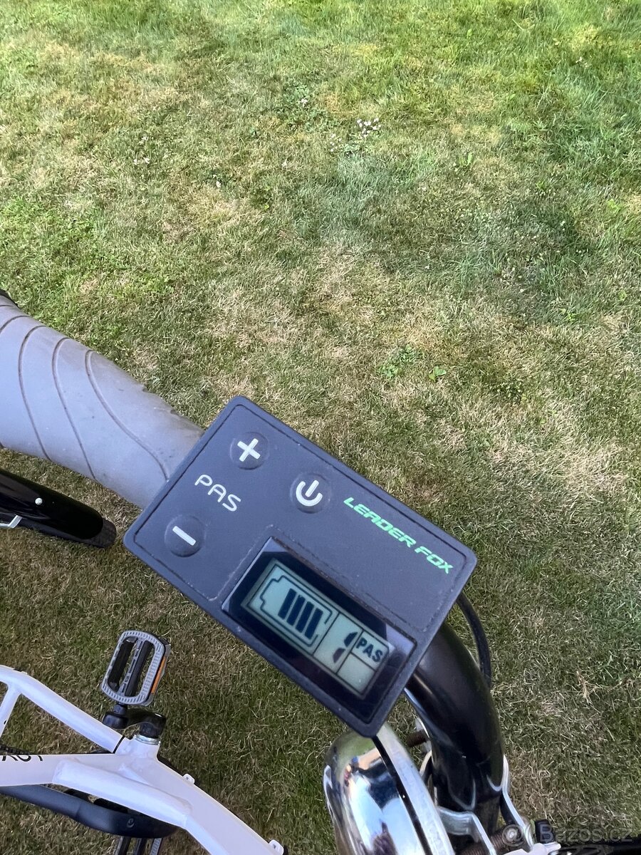 ELEKTRO TŘÍKOLKA LOVELO 24", PŘEDNÍ MOTOR, 3 RYCHLOSTI - 12