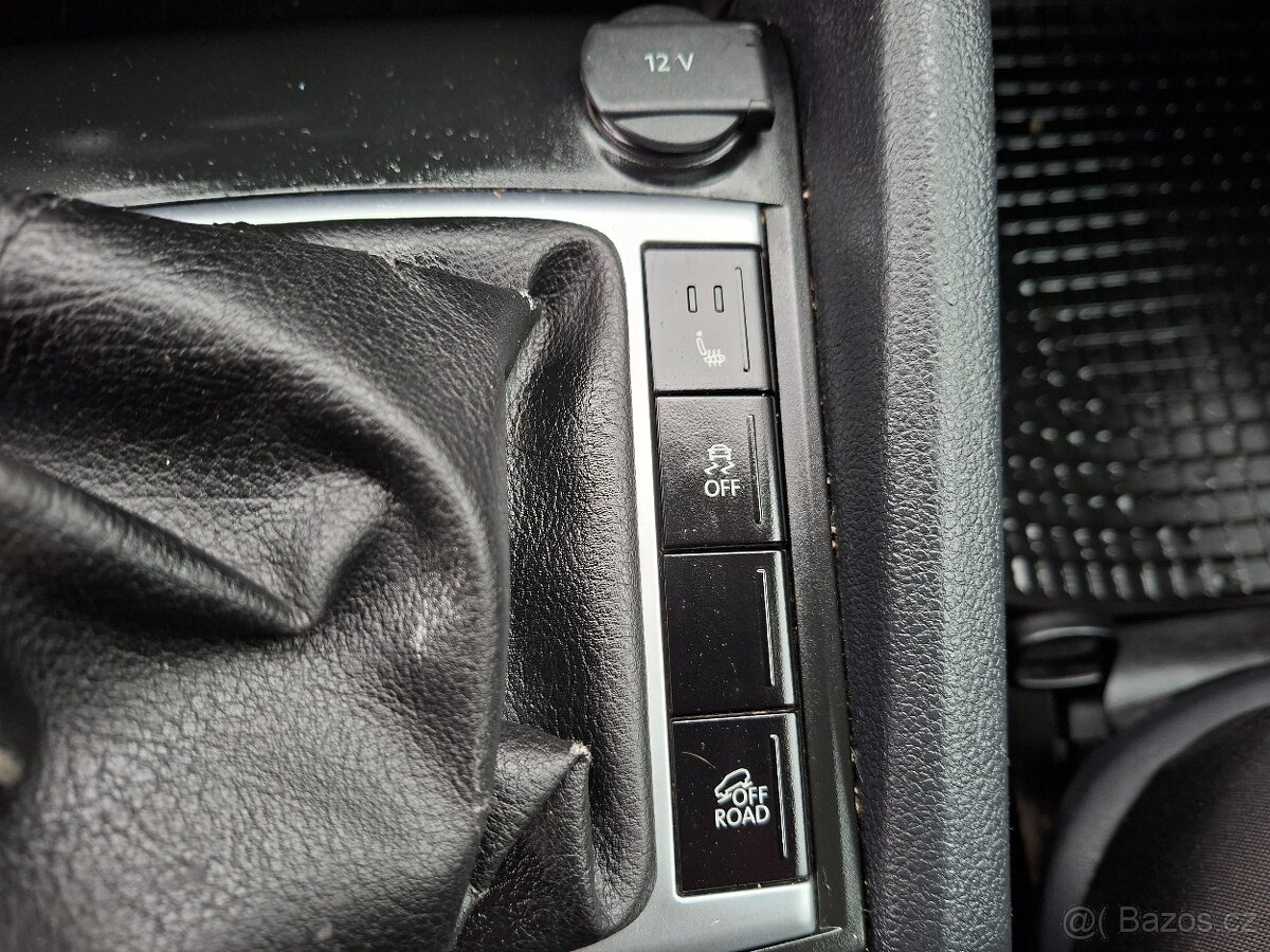 Volkswagen Amarok 3.0 V6 TDI 4MOTION - 12