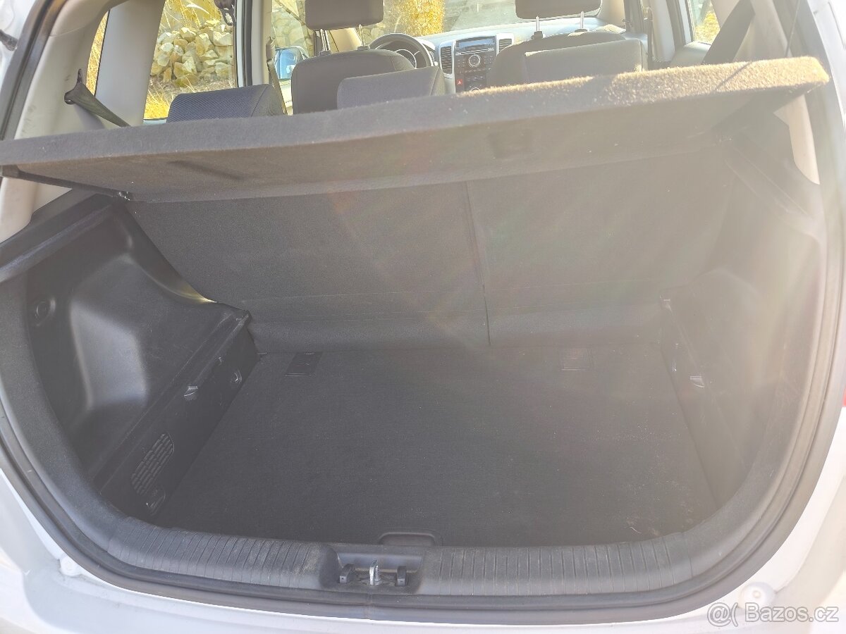 Prodám Kia venga 1.4 - 12