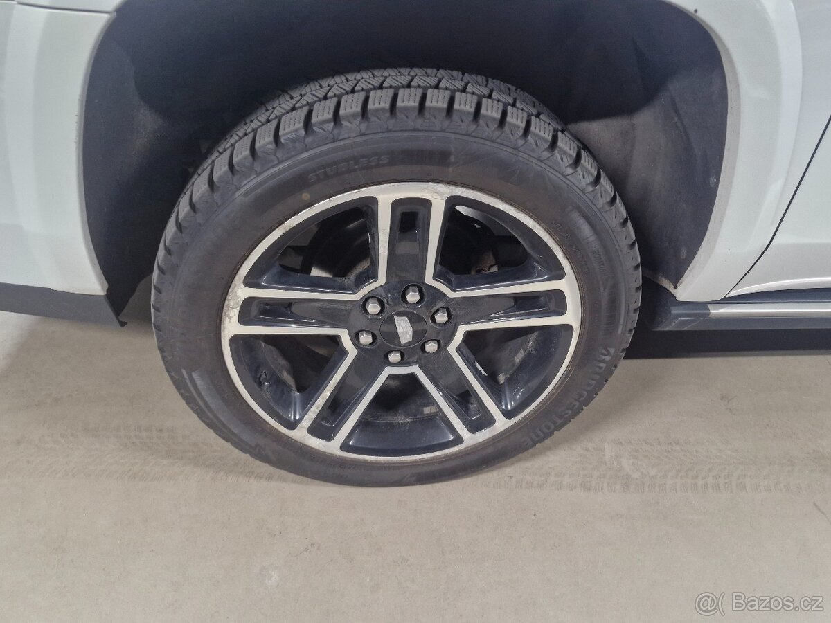 Cadillac Escalade ESV 6.2 Platinum V8 - 12